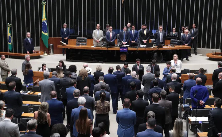 Em votação simbólica, plenário da Câmara rejeitou mudanças do Senado