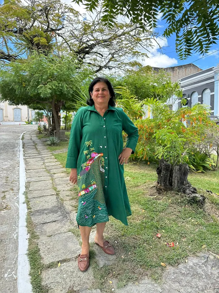 Imagem ilustrativa da imagem Com linhas agulhas e identidade, artesãs transformam histórias em arte