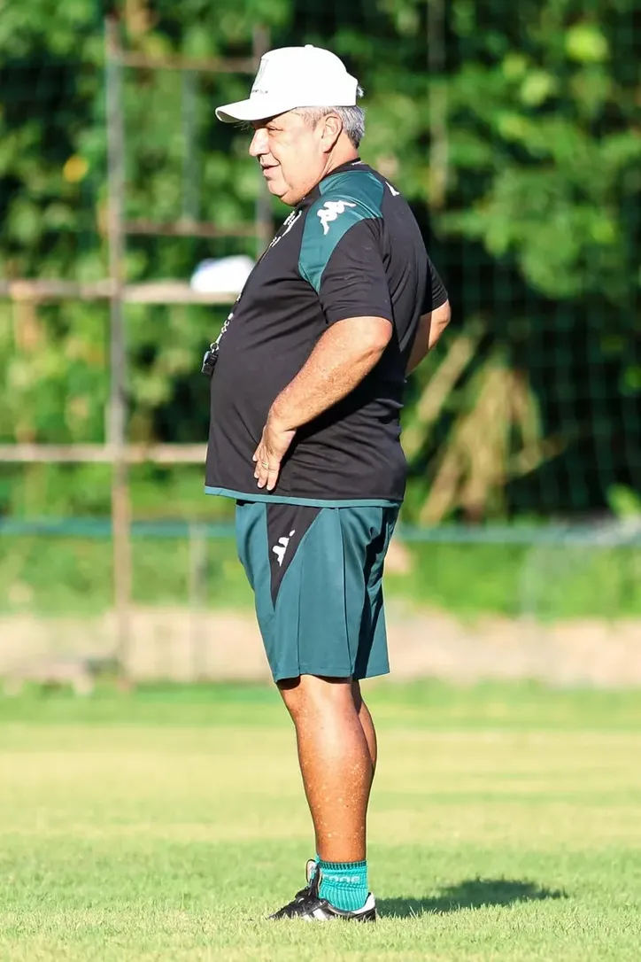 Gilson Kleina deve ser o novo técnico do CSA