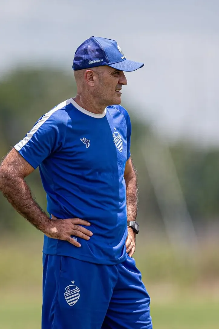 Itamar Schülle afirmou que time do CSA cometeu erros bobos