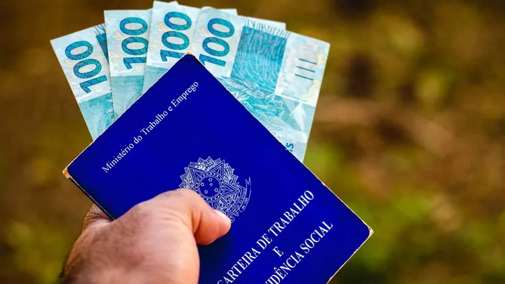 Redução da jornada elevaria o custo médio do trabalho celetista em 7,84%