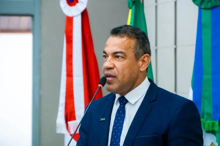 Siderlane afirmou que o prefeito JHC deixará o cargo em abril