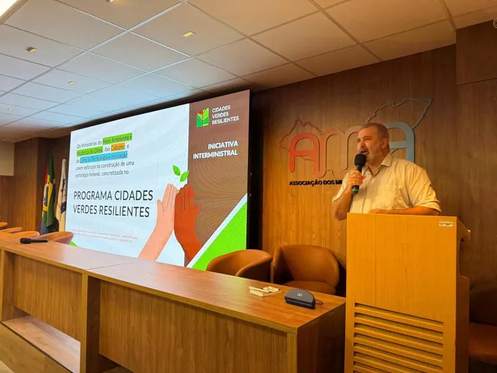 Imagem ilustrativa da imagem Governo inicia construção do Plano Estadual de Arborização Urbana