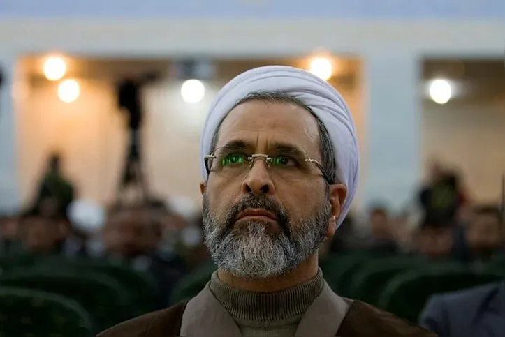 Governo iraniano nomeia Alireza Arafi como líder supremo interino