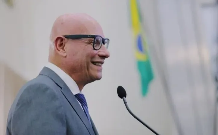 Jornalista Ênio Lins contextualiza influência da Gazeta na imprensa alagoana a partir das charges de Nunes Lima