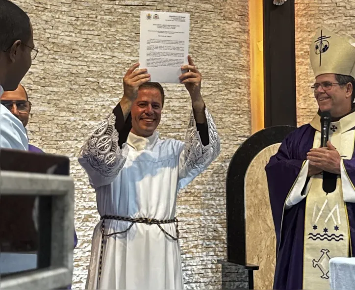 Frei Felipe Rocha tomou posse como sétimo pároco da Paróquia