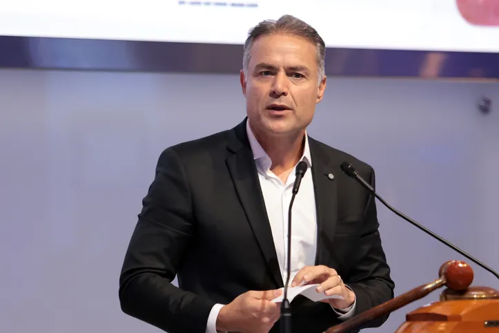 São Paulo (SP), 23/10/2025 - Ministro dos Transportes, Renan Filho, participa do Lote 4 da B3, Leilão das Rodovias Integradas do Paraná. Foto: Paulo Pinto/Agência Brasil