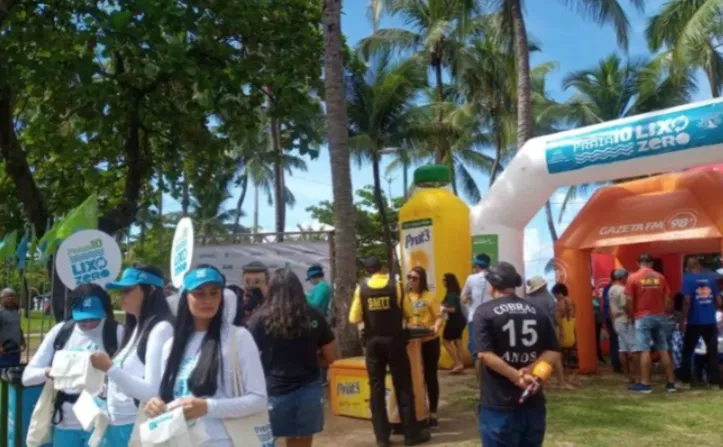 Imagem ilustrativa da imagem Projeto Praia 10, Lixo Zero promove ações ambientais no Francês e na Pajuçara