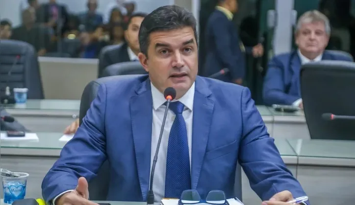 Segundo Rui Palmeira, há servidores comissionados da Câmara de Maceió que não dão expediente