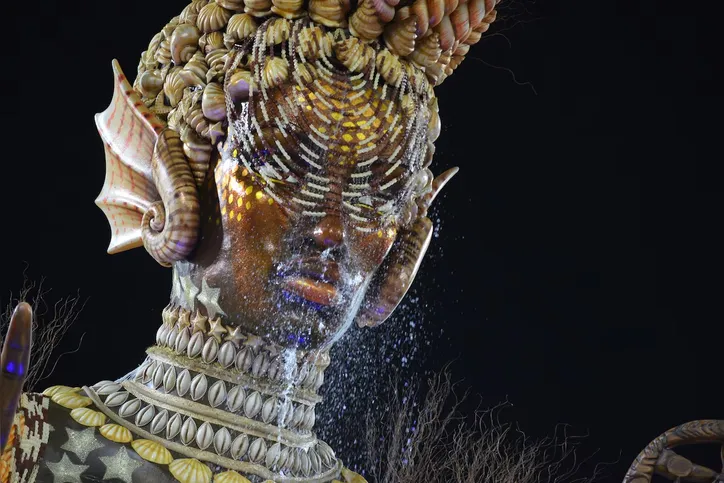 Carro alegórico da Mocidade Alegre, campeã do carnaval de SP, viralizou fora do Brasil