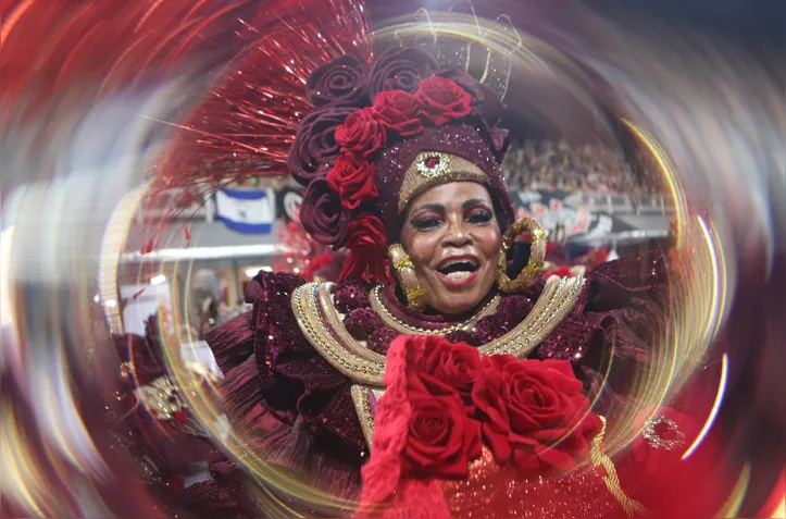 Imagem ilustrativa da imagem SP: Mocidade Alegre é campeã e supera Gaviões da Fiel por 0,1 ponto