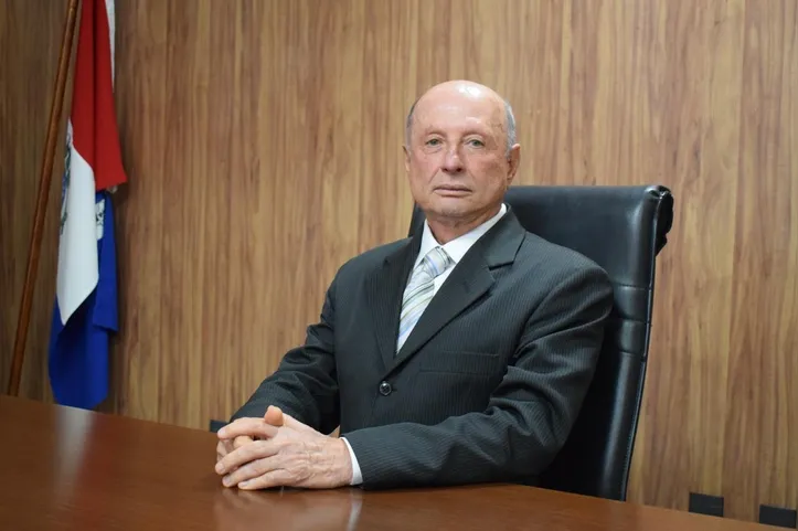 Presidente do Tribunal de Contas de Alagoas (TCE/AL), o conselheiro FERNANDO TOLEDO celebra sua trajetória como referência de compromisso com a gestão pública no Estado