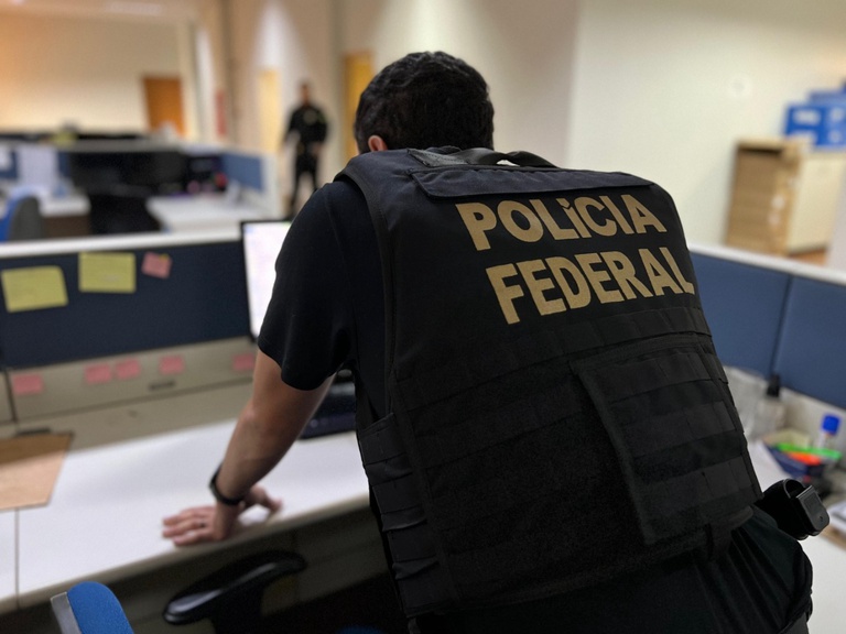 PF cumpre 11 mandados contra fraudes em concursos públicos em AL, PE e PB
