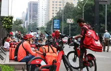 Audiência discute condições de trabalho de entregadores por app