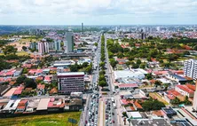 Nome da Avenida Fernandes Lima é questionado por ligação histórica com o Quebra de Xangô