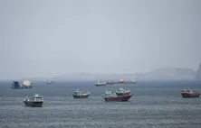 Petróleo volta a ultrapassar US$ 100 após prorrogação de cessar-fogo