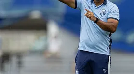 Elenco do CSA adapta treinos para jogar em gramado sintético