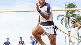 Elenco do CSA faz treinamento na Praia de Jatiúca