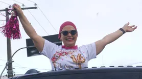 Enfermeira celebra fim do tratamento contra câncer com carreata em Maceió