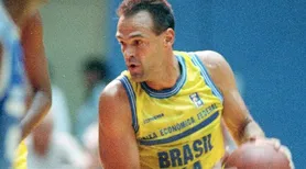 Morre Oscar Schmidt, lenda do basquete mundial, aos 68 anos