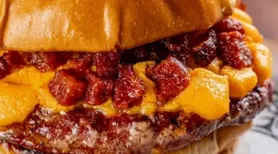 Novos hambúrgueres defumados no 759 Parrilla