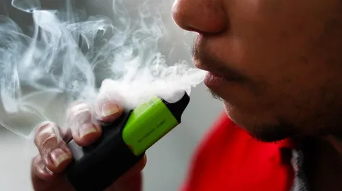 Escolas de Alagoas registram aumento no uso de cigarros eletrônicos entre adolescentes - Imagem