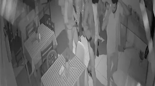 Falsos policiais civis invadem pousada na Pajuçara, trocam tiros e tentam matar hóspede, que findou preso - Imagem