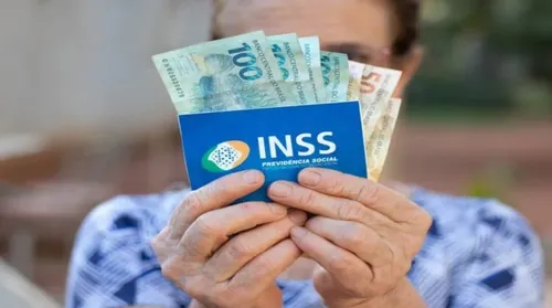 Governo federal acaba com cartão consignado do INSS no novo Desenrola - Imagem