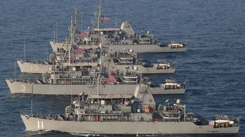 Irã e Trump anunciam abertura do Estreito de Ormuz durante cessar-fogo - Imagem