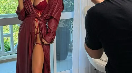 Laura Keller abre bastidores de cirurgia íntima: 'Queria me reconhecer de novo' - Imagem