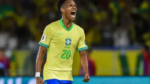 Lesão na coxa deve tirar Estêvão da Copa do Mundo, diz jornal - Imagem