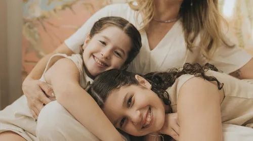 Mães por inteiro: cuidar de si mesmas também é forma profunda de amar os filhos - Imagem