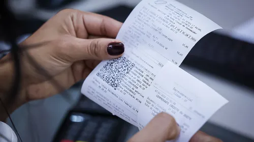 Novos tributos passam a ser incluídos em notas fiscais eletrônicas - Imagem