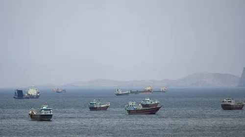 Petróleo volta a ultrapassar US$ 100 após prorrogação de cessar-fogo - Imagem