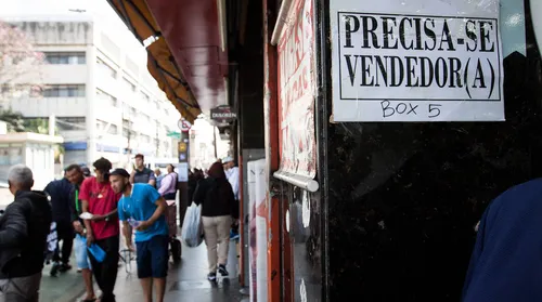 Taxa de desemprego sobe para 6,1% nos três primeiros meses - Imagem