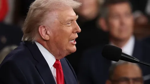 Trump adia ataque ao Irã a pedido de líderes do Oriente Médio - Imagem