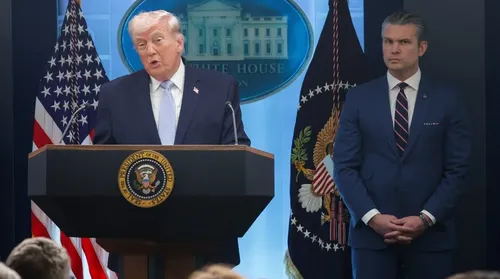 Trump ameaça destruir o ‘Irã inteiro’ na noite desta terça-feira (6) - Imagem