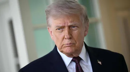 Trump indica que seguirá com guerra sem aval do Congresso - Imagem