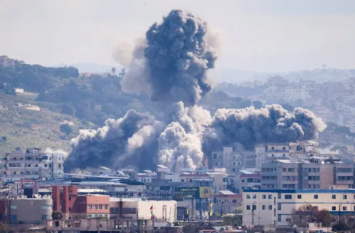 Ataques ao Líbano fazem Irã ameaçar romper cessar-fogo