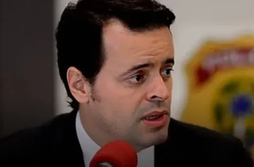 EUA expulsa delegado da PF que atuou na prisão de Ramagem