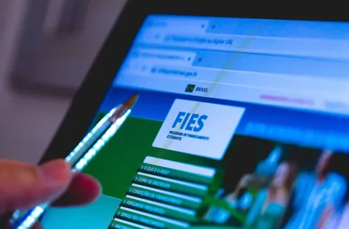Estudantes alagoanos acumulam R$ 227 mi em dívidas com o Fies