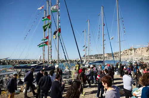 Israel intercepta flotilha de ajuda humanitária rumo a Gaza