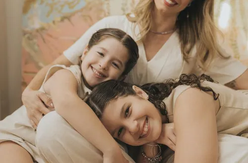 Mães por inteiro: cuidar de si mesmas também é forma profunda de amar os filhos