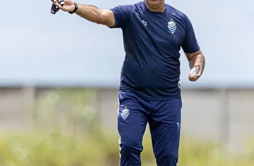 Moacir Júnior diz que insatisfeitos não ficam no CSA