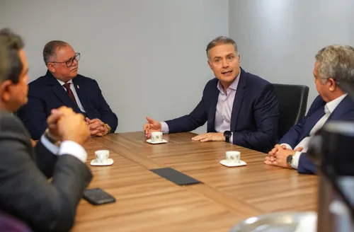 Renan Filho é recebido por liderança da Assembleia de Deus e destaca papel social da igreja em AL