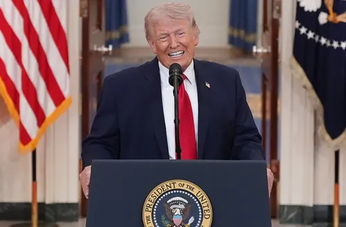 Trump anuncia trégua de dez dias entre Israel e Líbano

dez dias entre Israel e Líbano