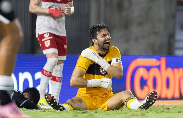 CRB: goleiro Matheus Albino passará por cirurgia no ombro