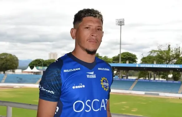 CSA acelera negociação para contratar Clessione