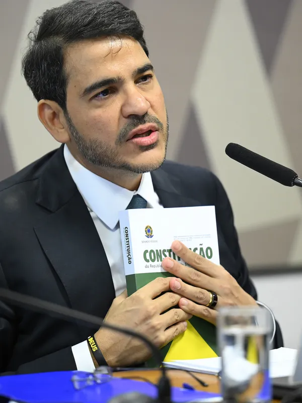 Senado impõe derrota histórica a Lula e rejeita indicação de Messias ao STF