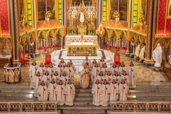 Evento dos Arautos do Evangelho, realizado no último dia 12, teve a ordenação de 26 sacerdotes de vários países